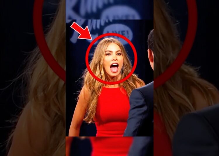 Celebrities’ Awkward Unexpected Moments #usa #celebrity #unexpected #awkward #funny #laugh