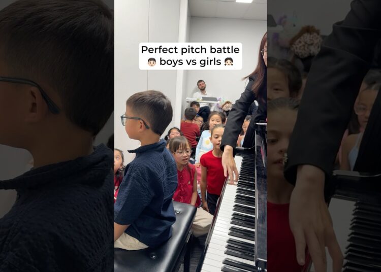 Perfect Pitch BATTLE boys vs girls!⚔️🧒🏻👧🏻#music #perfectpitch #pitch #pianoteacher #pianostudent