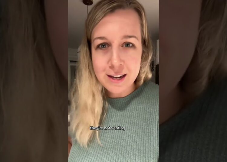 #stitch with bran_flakezz im obsessed with the original video #gossip #venting #talkingshit