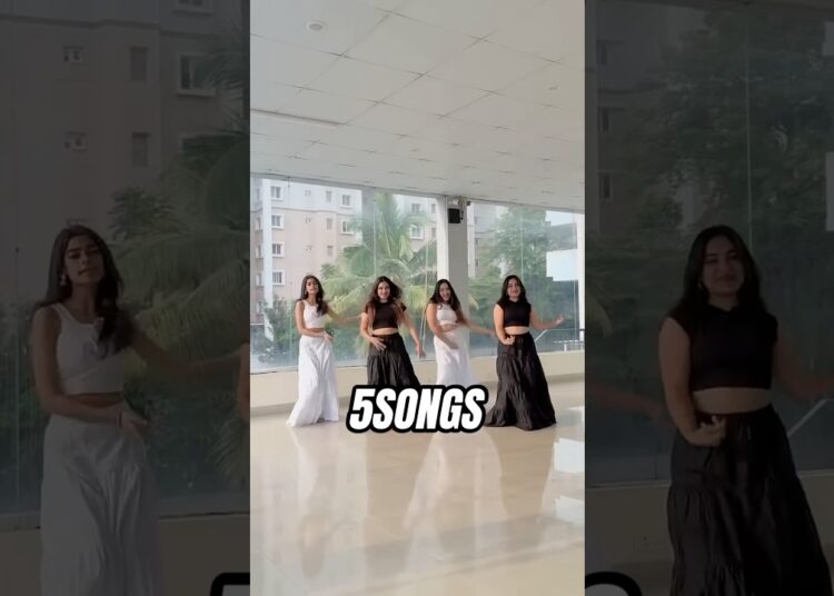 Shaadi Function Mai Sapna Choudhry Ke Gane 😍 #explore #song