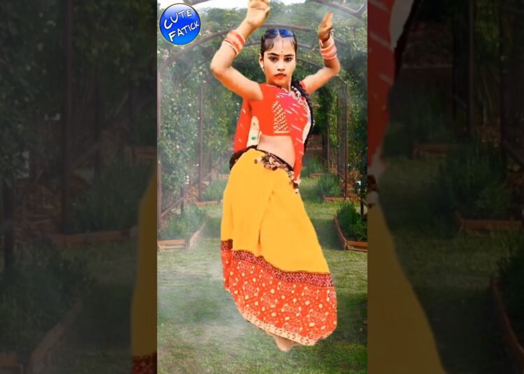 mehbooba o mehbooba♥️😎 #music#song#shorts#dance#youtube#bollywood#song#viraldance