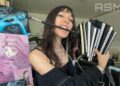 ASMR ☆ ART TOUR (whispers, page turning, sketchbook,..)