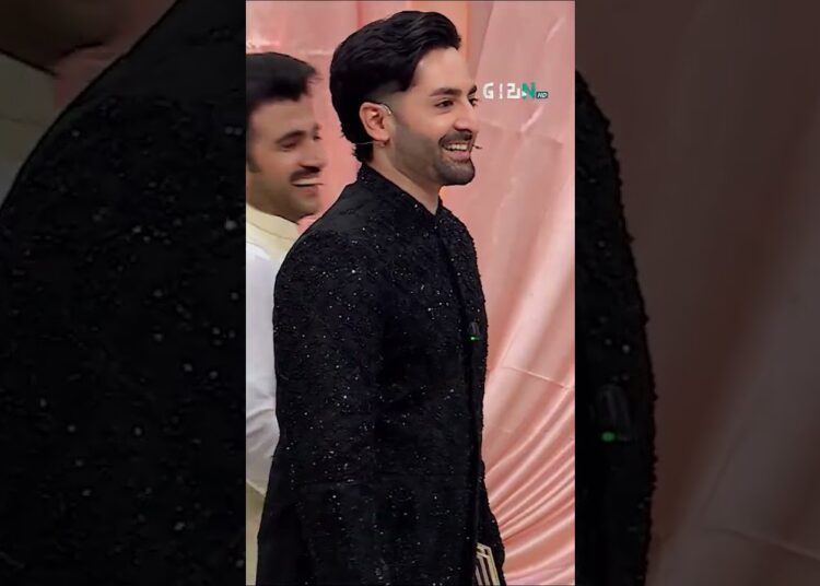 Momina Iqbal Ko Kis Haraya #shorts #comedy #eid  #danishtaimoor #celebrity