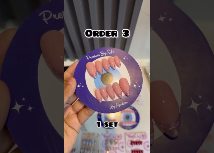 Konsa pasand aya apko??? #nailart #artist