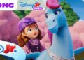 Sofia the First: Royal Magic “Fly Like Me” Song! 👑🪽 | NEW SHOW | @disneyjr