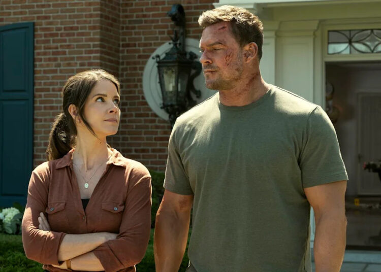 Sonya Cassidy and Alan Ritchson on 'Reacher' season 3Credit: Sophie Giraud/Prime