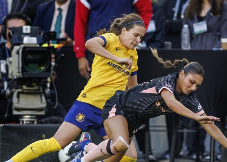 Angel City falls to Utah Royals after getting its first red card