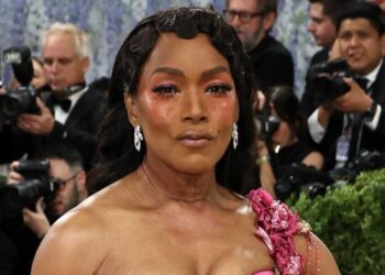 Angela Bassett's Super Easy Met Gala Makeup