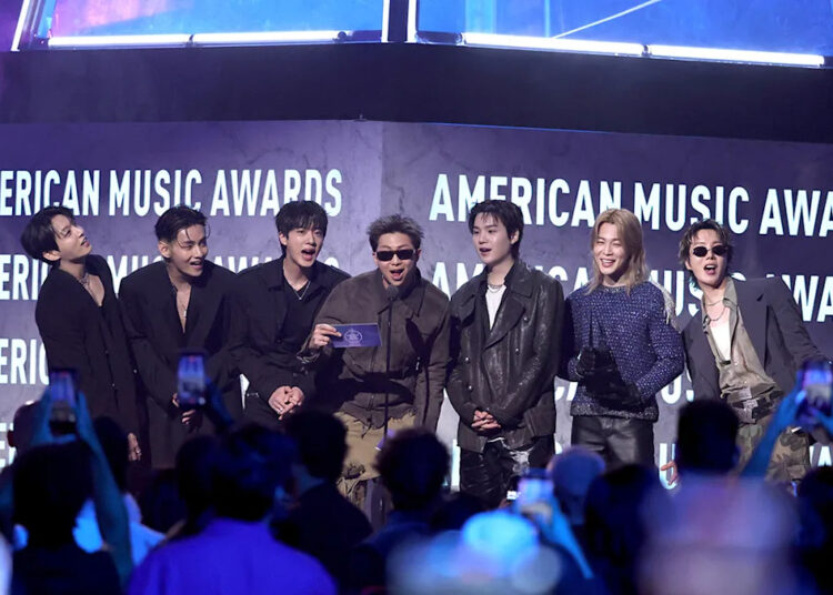 BTS Greeted by Screaming Fans in AMAs Return After Four Years
