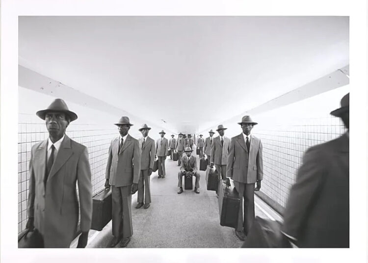 Michael Cook / Bidjara people / Majority Rule (Tunnel), 2014. QAGOMA Foundation.
