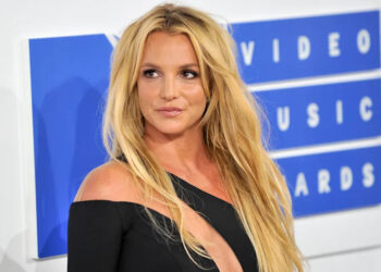 Singer Britney Spears arrives at the 2016 MTV Video Music Awards at Madison Square Garden on August 28, 2016 in New York City.