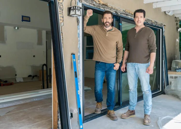 The Property Brothers Lend a Hand to Needy Homeowners Who are 'Under Pressure'