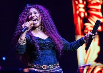 Chaka Khan performing in Detroit, MI