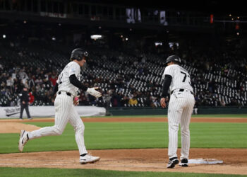 Colson’s cannon lifts White Sox to .500 in wild 6-5 win over Royals