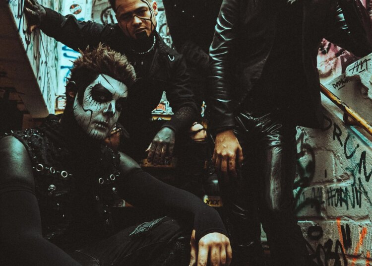 Dark Devine unveil new single "Fading Away" — LiveWire Music