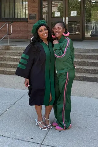 Shay Taylor-Allen and her mother.Credit: @shaytaylorallen