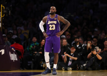 Drake Appears To Take Shot At LeBron James In Leaked Song