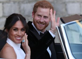 Eagle-eyed fans spot the two people missing from Meghan Markle's weddi | Royal | News