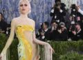 Emma Chamberlain wears custom-painted Mugler gown at the Met Gala | Entertainment