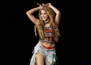 Colombian singer Shakira rehearses a day ahead of her free concert on Copacabana beach in Rio de Janeiro, on May 1, 2026. (AP Photo/Bruna Prado, File)