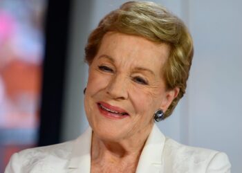 Fans Get Choked Up After Seeing Julie Andrews at Age 90
