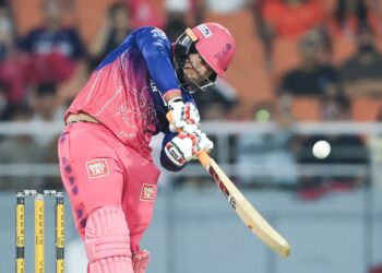 GT vs RR Live Score, IPL 2026 Qualifier 2: GT off to flying start in chase of 215