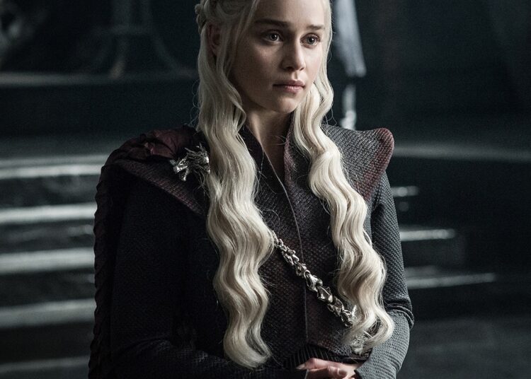 Game of Thrones' Emilia Clarke Not Paid $300,000 per Episode Salary