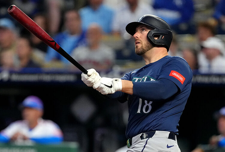 Garver's 2-run HR lifts Seattle Mariners past Royals 2-0
