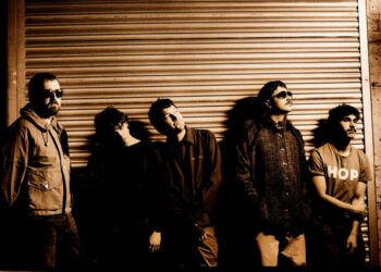 Gurriers announce new album ‘Nobody’s Coming To Save You’ with intense title track