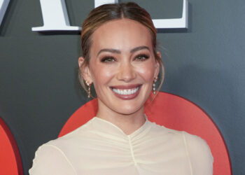 Hilary Duff inspired by Taylor Swift to re-record early music