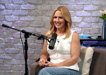 Jennie Garth opens up about being a new mom on '90210' set in her 20s
