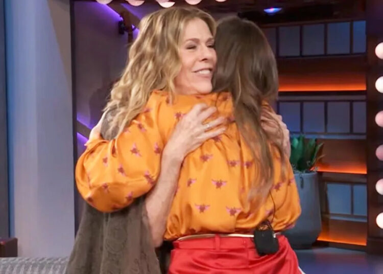 Rita Wilson hugs Kelly Clarkson on 'The Kelly Clarkson Show'Credit: The Kelly Clarkson Show/Youtube