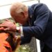 King Charles melts hearts with special meeting at Chelsea Flower show | Royal | News