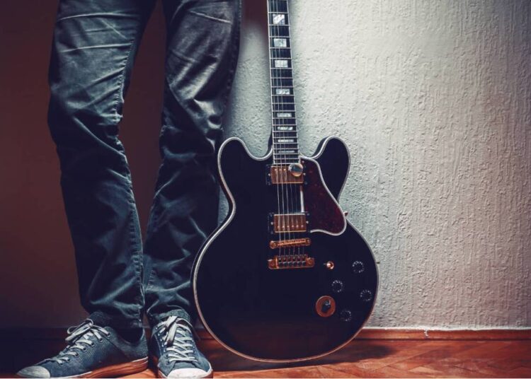 White Rock&rsquo;s music scene needs to make space for young, emerging performers, this writer says. (Adobe Stock photo)