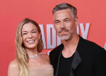 LeAnn Rimes and Eddie Cibrian celebrated their 15th wedding anniversary in Cabo. MEGA