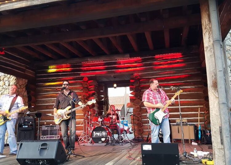 Live Square Entertainment for Sunday, March 29