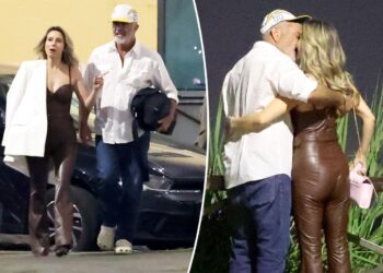 Mel Gibson packs on PDA with Italian star Antonella Salvucci during Rome date night