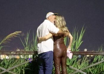 Mel Gibson packs on PDA with model Antonella Salvucci in Rome