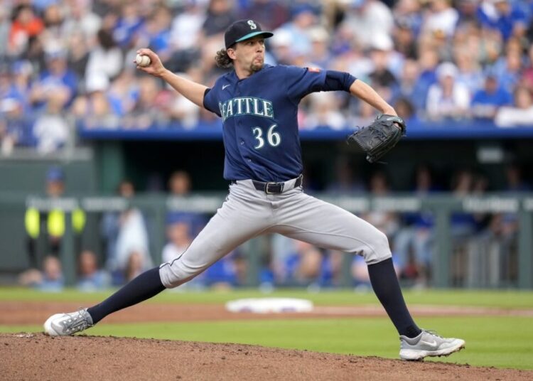 Mitch Garver, Logan Gilbert help Mariners sneak by slumping Royals - Field Level Media - Professional sports content solutions