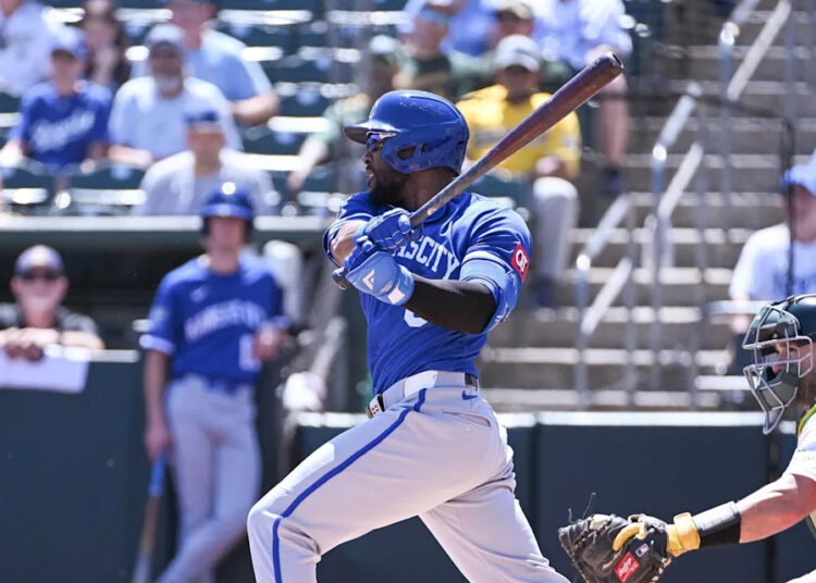 Kansas City Royals right fielder Starling Marte (0). © Ed Szczepanski-Imagn Images