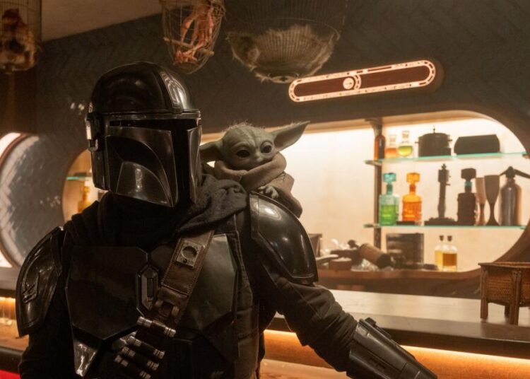 Pedro Pascal goes undercover for 'Star Wars' surprise at Disneyland
