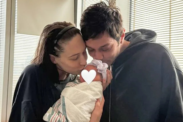 Pete Davidson and Elsie Hewitt with their newborn daughterCredit: Elsie Hewitt/Instagram
