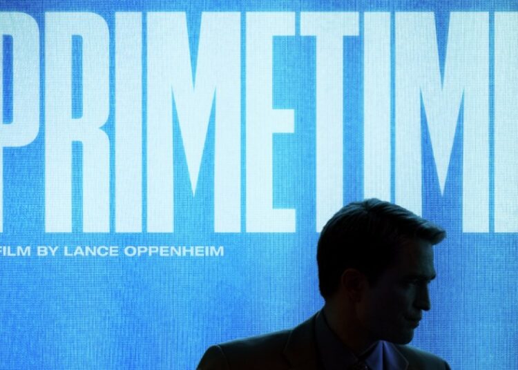 Primetime Trailer: Robert Pattinson Stars as To Catch a Predator Host