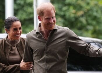Prince Archie ‘more aware’ as Harry and Meghan feud rumbles on | Royal | News