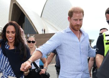 Prince Harry and Meghan Markle urged to do 1 thing | Royal | News
