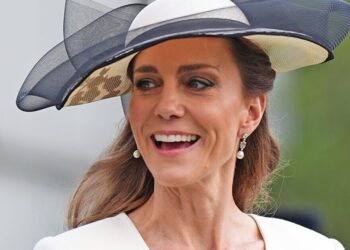 Princess Kate leaves fans speechless by tackling tricky issue | Royal | News