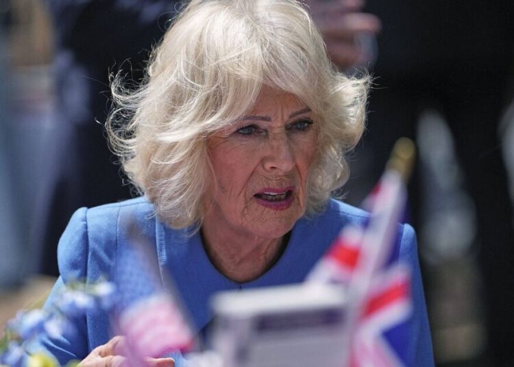 Queen Camilla ditches £30,000 accessory gifted by Melania Trump during US state visit | Royal | News