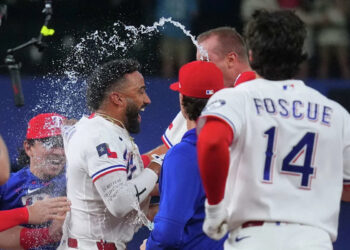 Rangers can rescue rocky homestand after Ezequiel Duran walks off Royals in comeback win