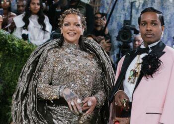 Rihanna Wears Maison Margiela Couture at Met Gala 2026