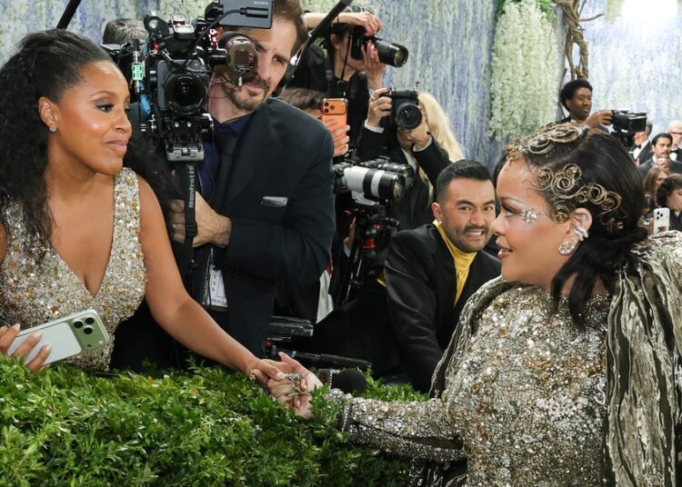 Rihanna’s Heartfelt Moment With Sheinelle Jones Makes Fans Emotional